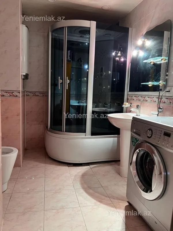 Satılır 3 otaqlı köhnə tikili 100 m²