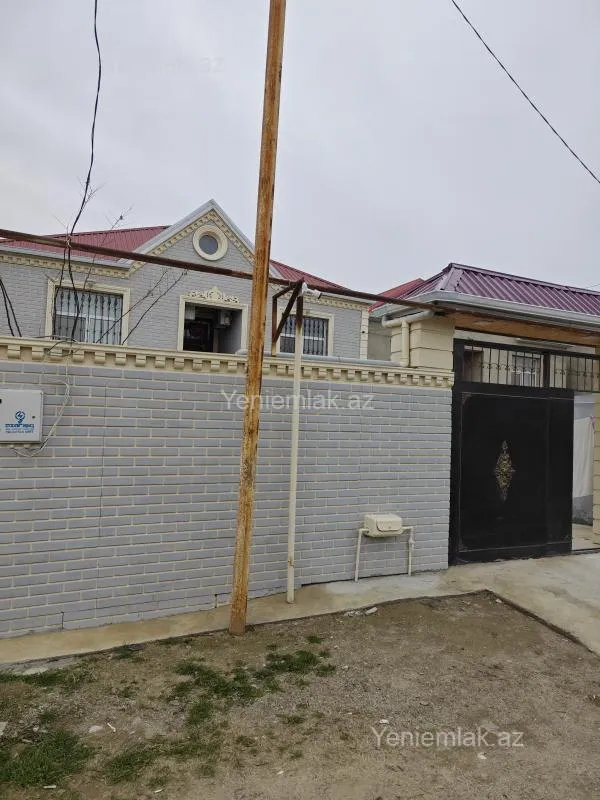 Satılır 4 otaqlı həyət evi 110 m²