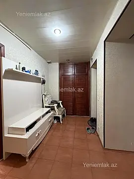 Satılır 2 otaqlı köhnə tikili 65 m²