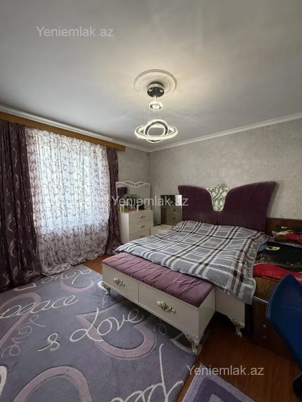 Satılır 2 otaqlı köhnə tikili 65 m²