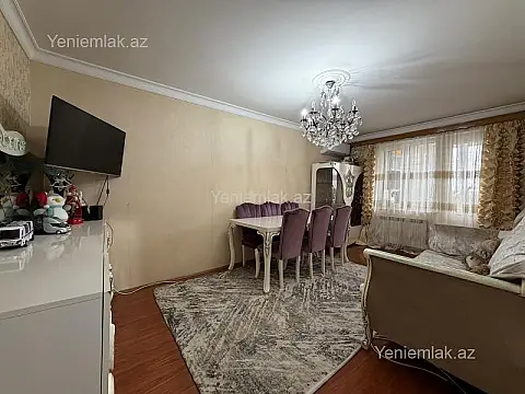 Satılır 2 otaqlı köhnə tikili 65 m²
