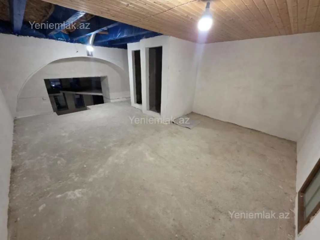 Satılır 4 otaqlı ofis 110 m²