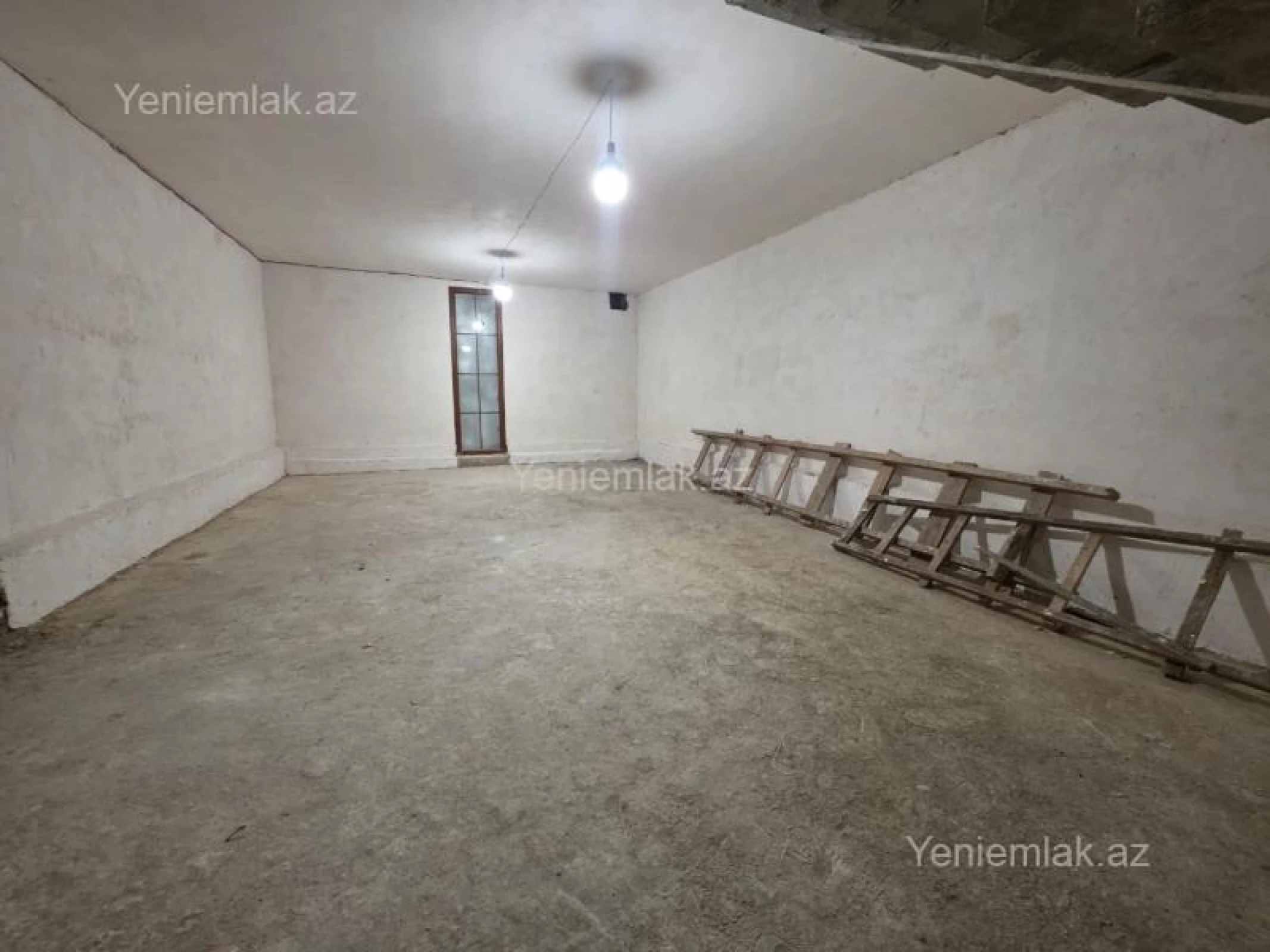 Satılır 4 otaqlı ofis 110 m²