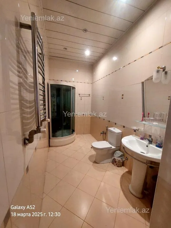 Satılır 5 otaqlı həyət evi 275 m²