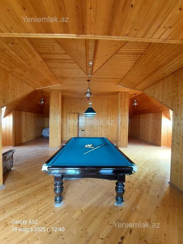 Satılır 5 otaqlı həyət evi 275 m²