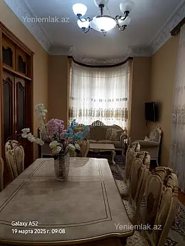 Satılır 5 otaqlı həyət evi 275 m²