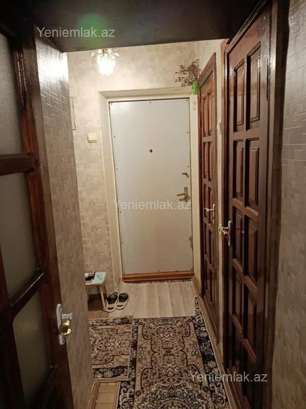 Satılır 2 otaqlı köhnə tikili 55 m²