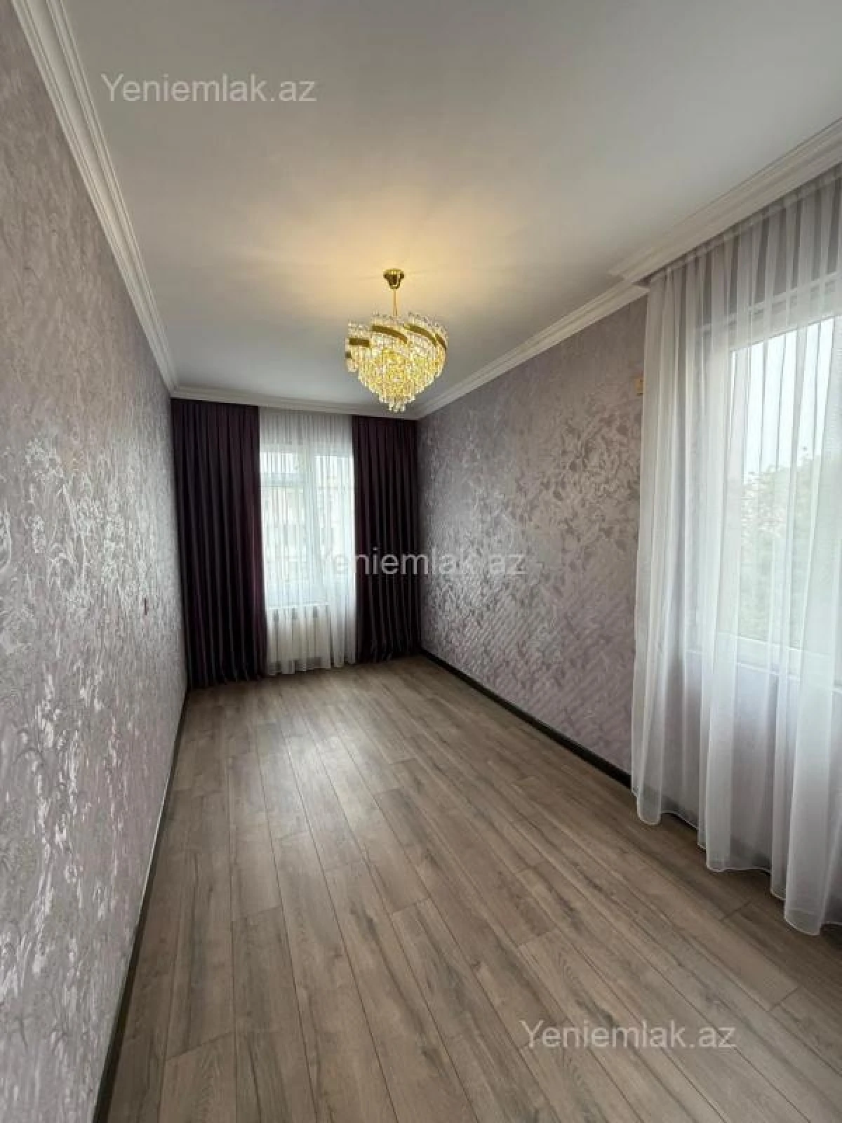 Satılır 2 otaqlı köhnə tikili 55 m²