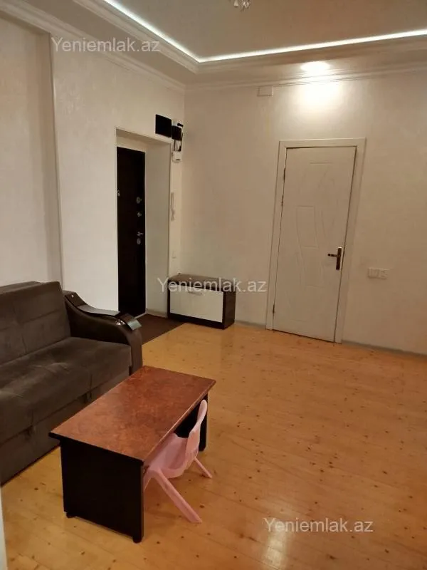 Satılır 2 otaqlı yeni tikili 85 m²