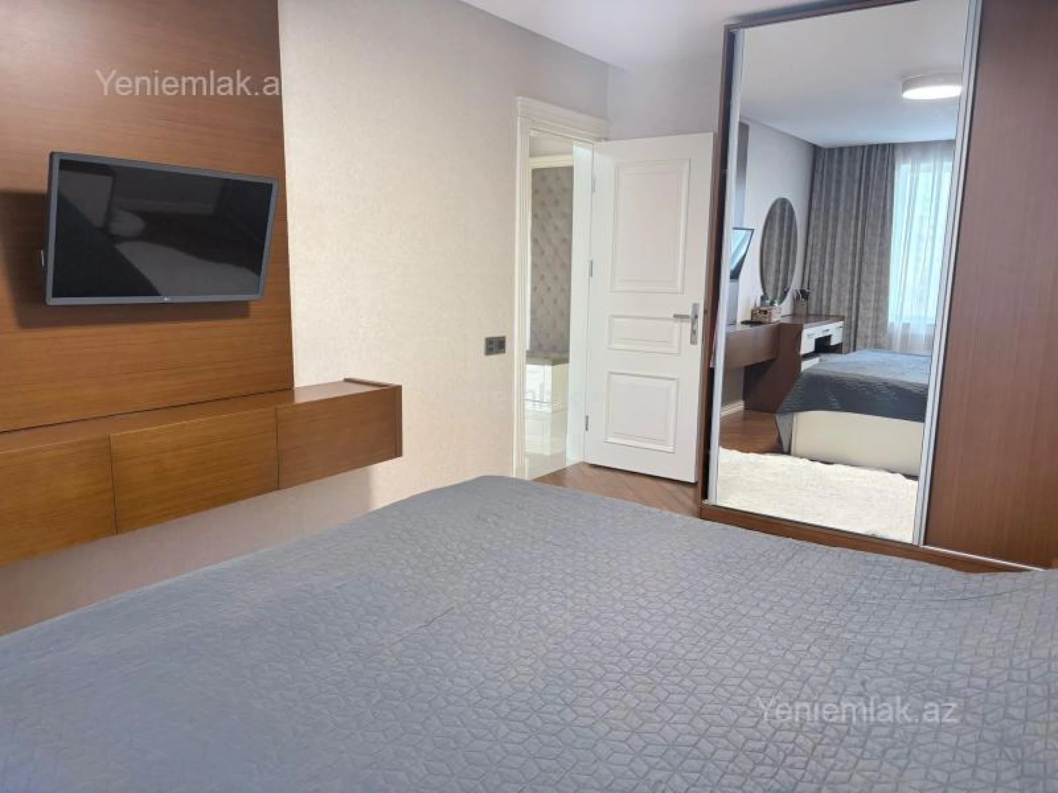 Satılır 3 otaqlı köhnə tikili 85 m²