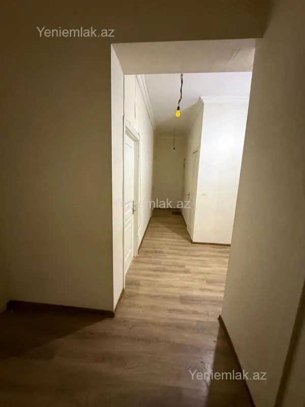 Satılır 4 otaqlı yeni tikili 90 m²