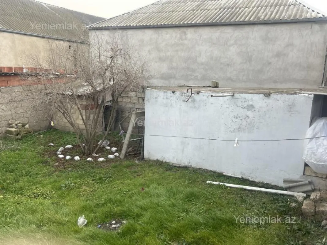 Satılır 4 otaqlı həyət evi 105 m²