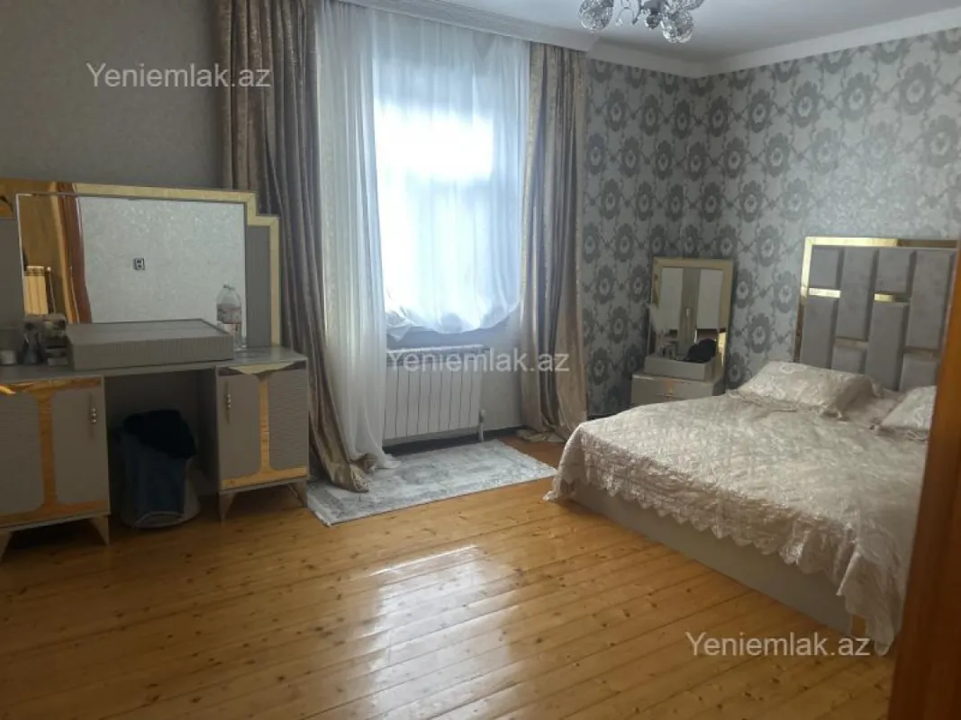 Satılır 4 otaqlı həyət evi 105 m²