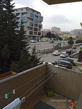 Satılır 1 otaqlı köhnə tikili 40 m²