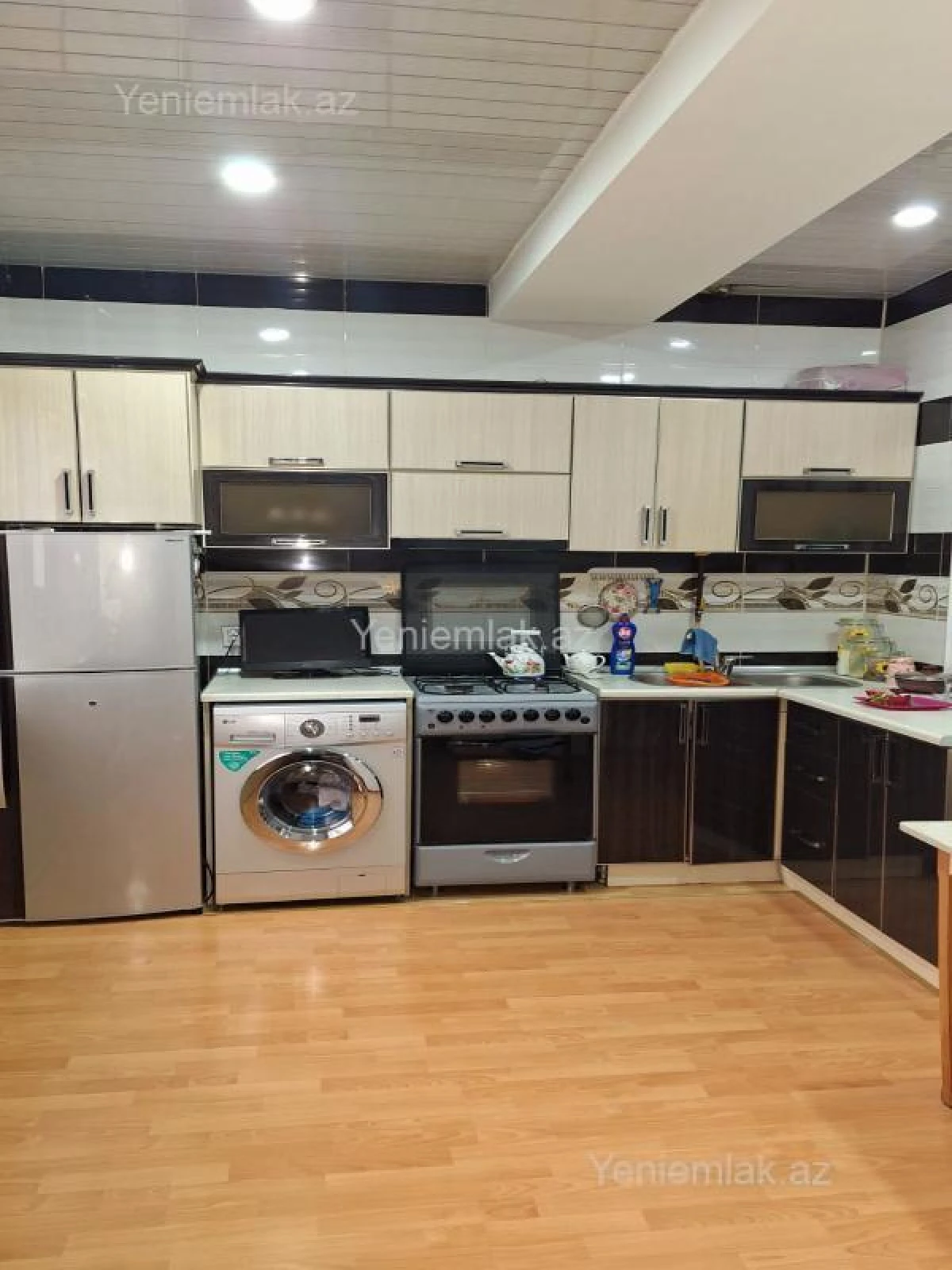 Satılır 2 otaqlı yeni tikili 80 m²