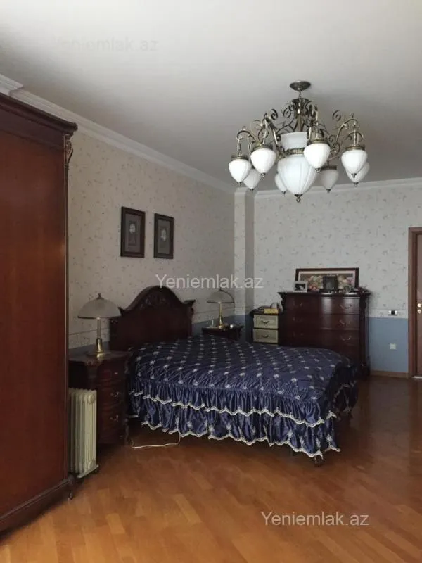 Satılır 4 otaqlı yeni tikili 230 m²