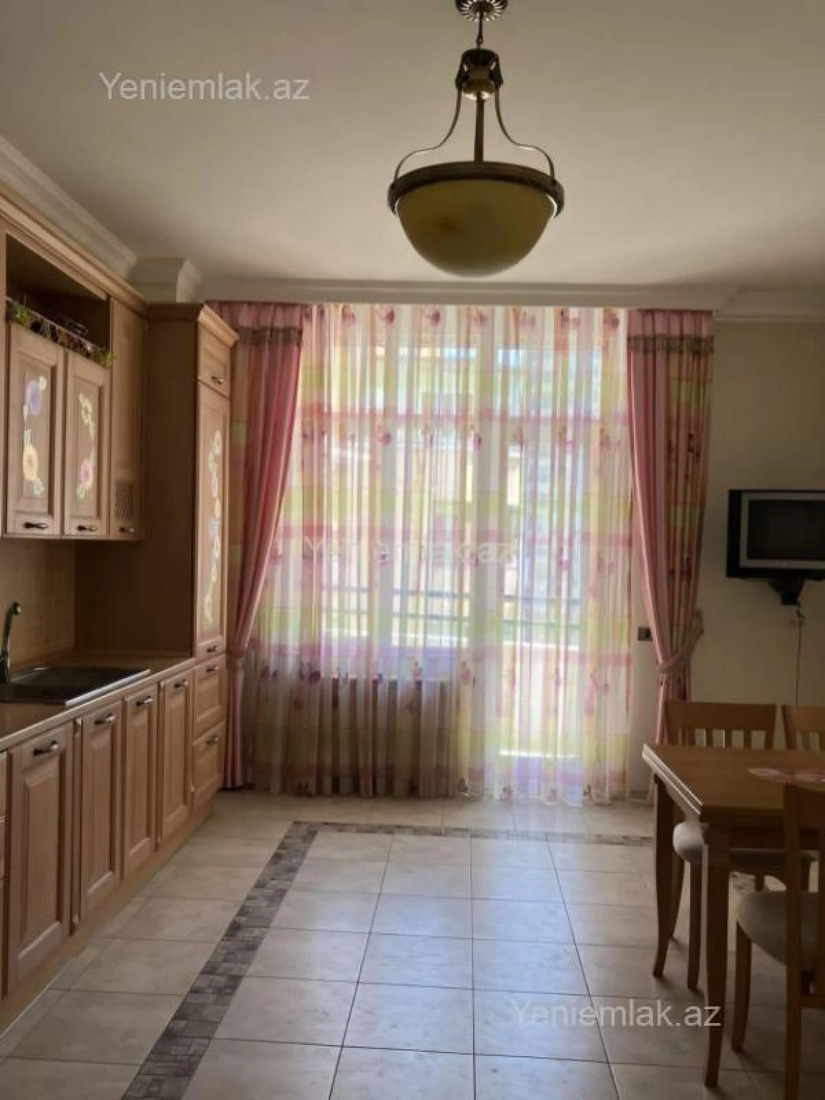 Satılır 4 otaqlı yeni tikili 230 m²