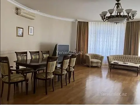 Satılır 4 otaqlı yeni tikili 230 m²
