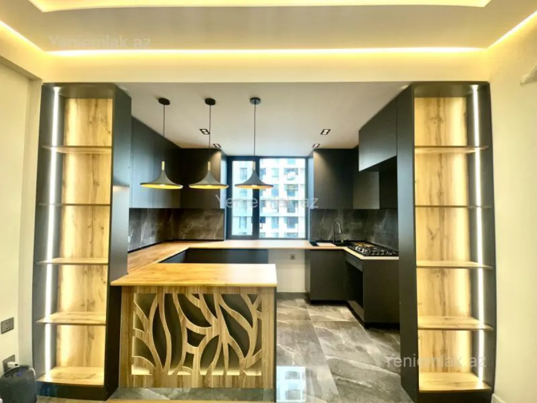 Satılır 3 otaqlı yeni tikili 100 m²