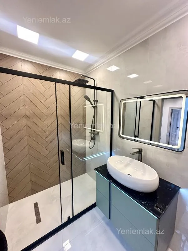 Satılır 3 otaqlı yeni tikili 100 m²