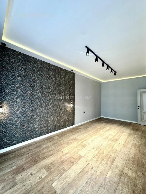 Satılır 3 otaqlı yeni tikili 100 m²