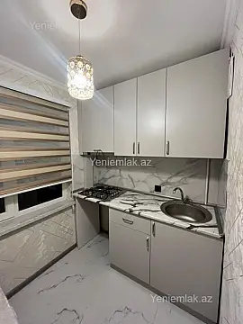 Satılır 2 otaqlı köhnə tikili 55 m²