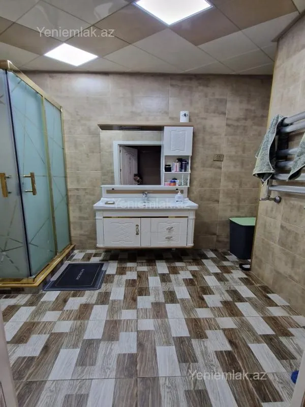 Satılır 2 otaqlı yeni tikili 70 m²