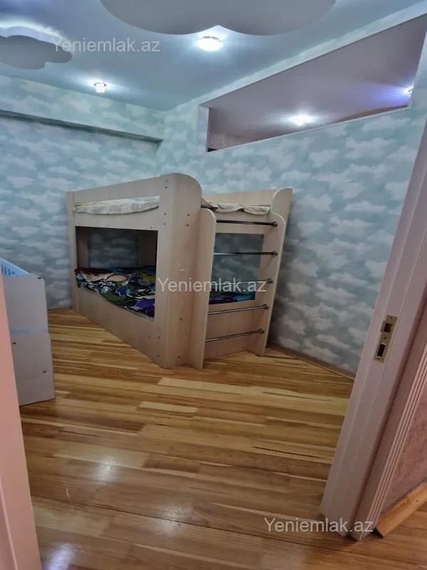 Satılır 2 otaqlı yeni tikili 70 m²