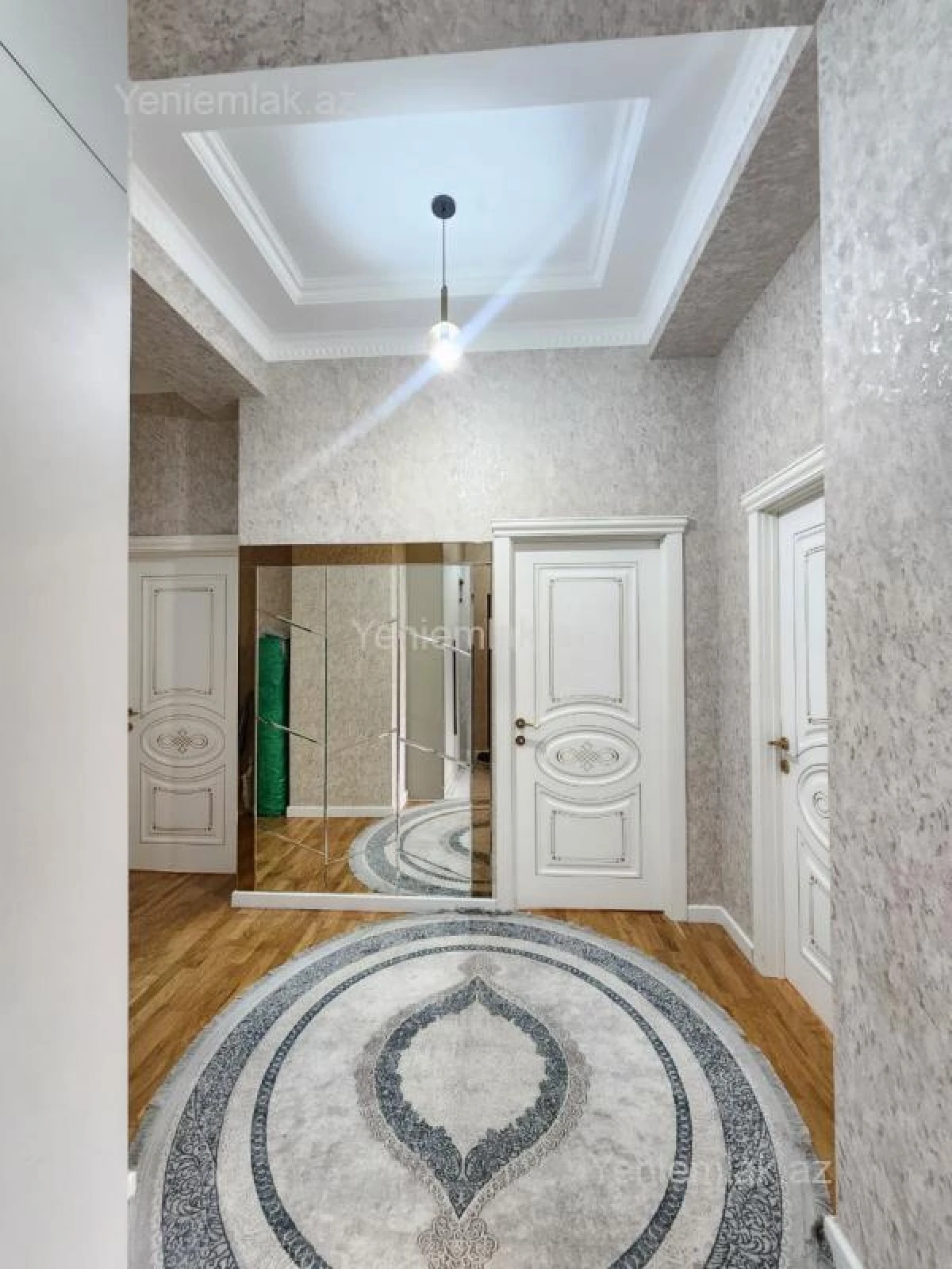 Satılır 3 otaqlı yeni tikili 105 m²