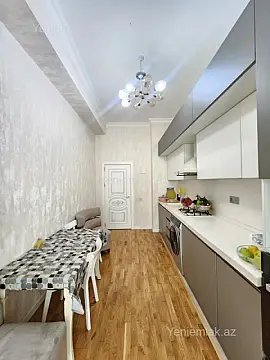 Satılır 3 otaqlı yeni tikili 105 m²