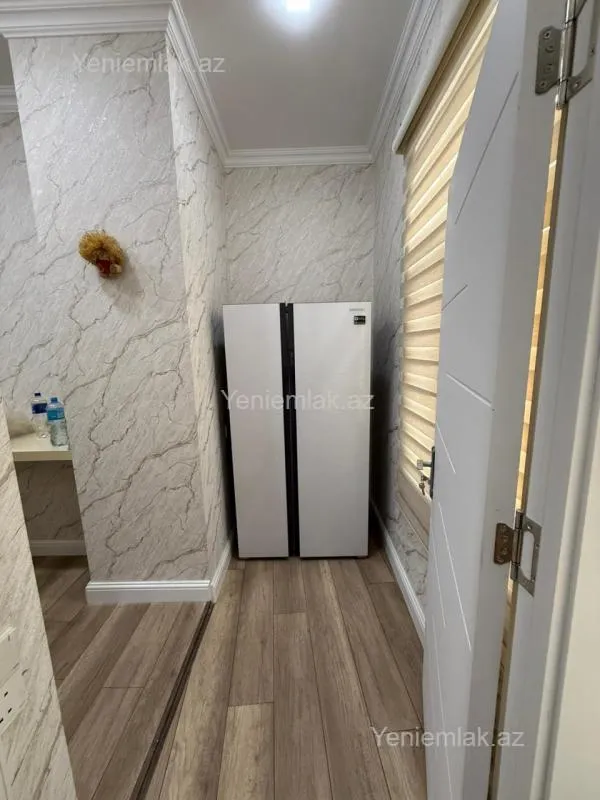 Satılır 2 otaqlı köhnə tikili 80 m²