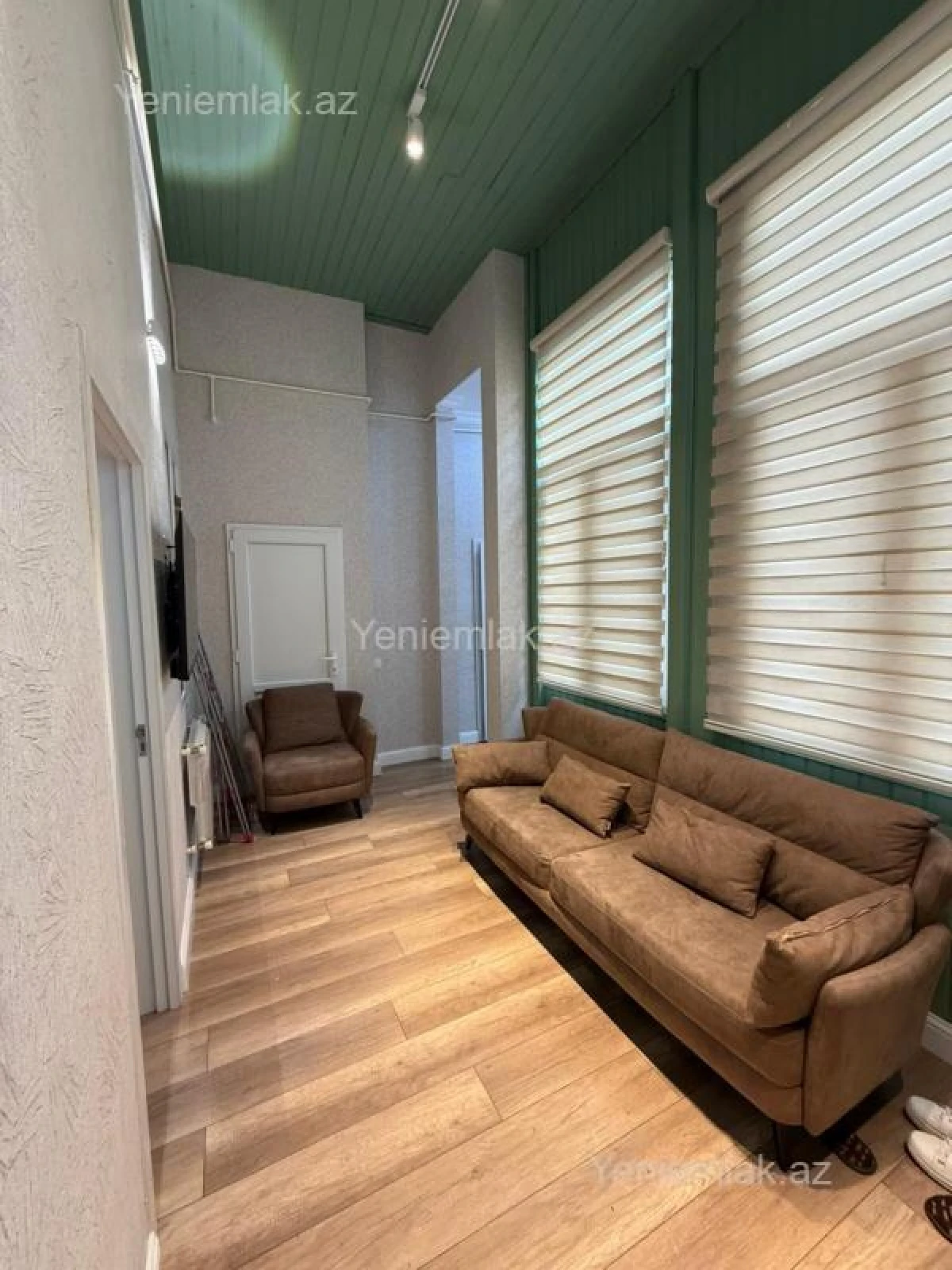 Satılır 2 otaqlı köhnə tikili 80 m²