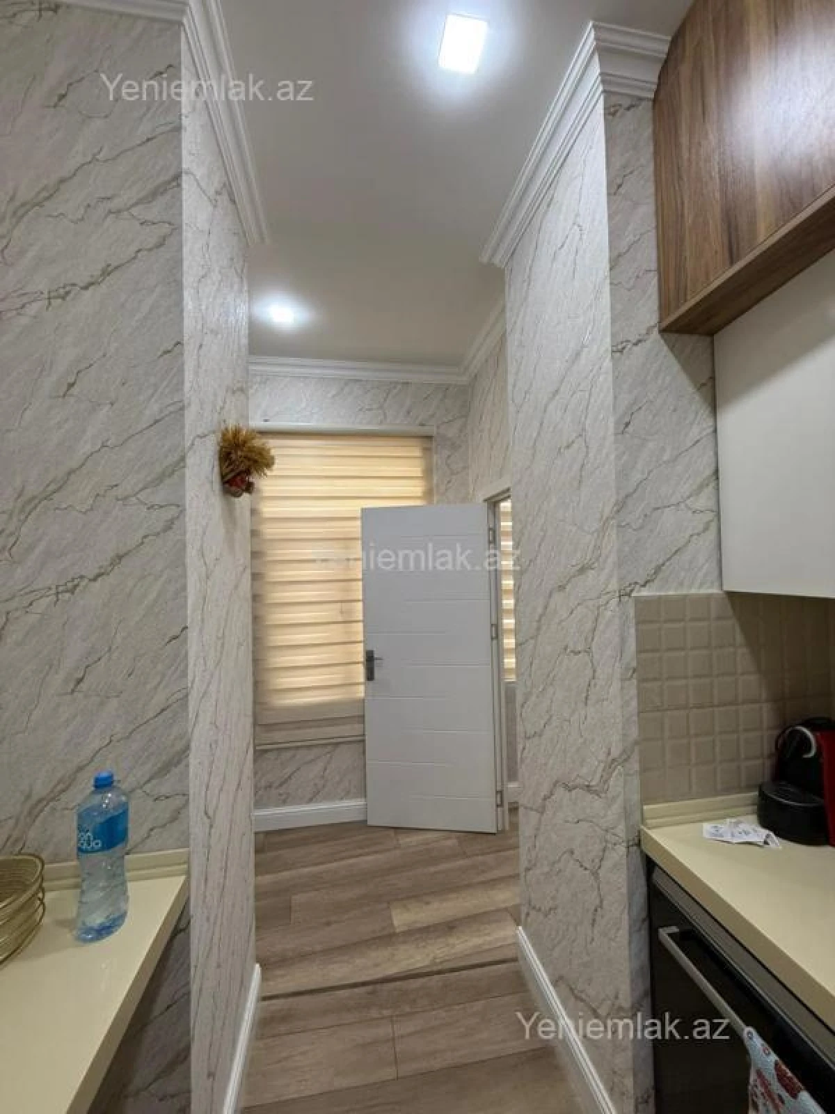 Satılır 2 otaqlı köhnə tikili 80 m²