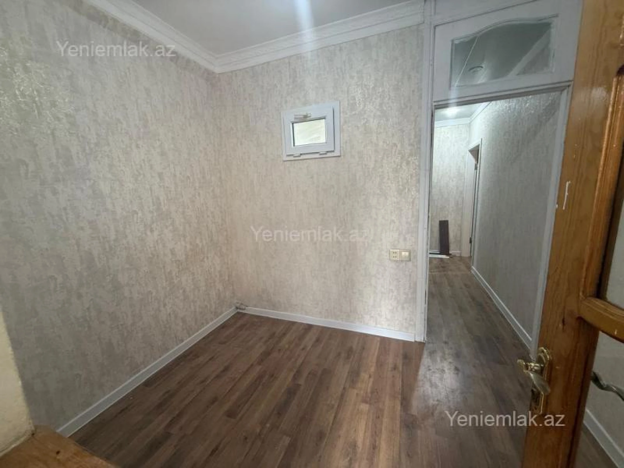 Satılır 2 otaqlı köhnə tikili 45 m²