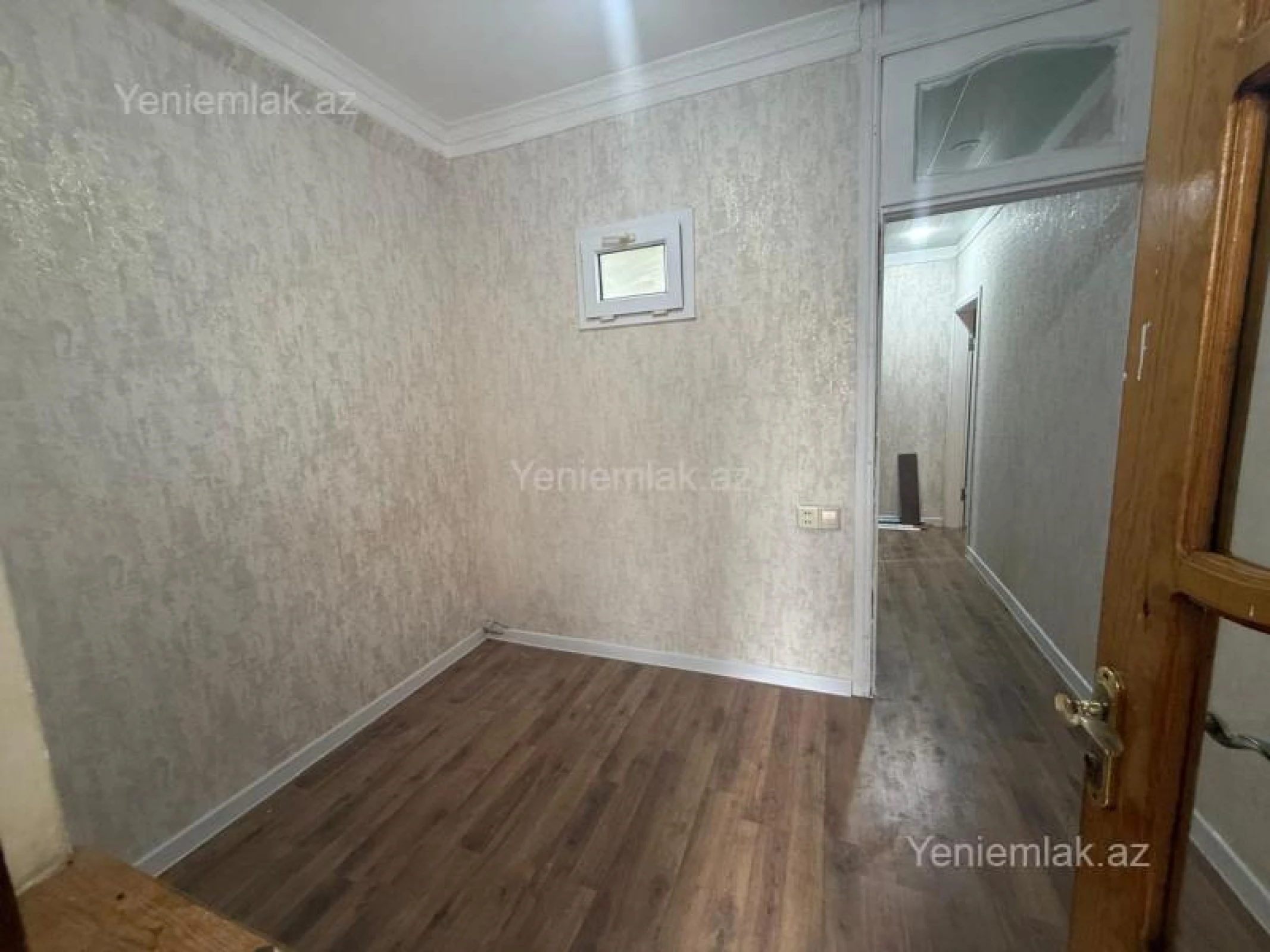 Satılır 2 otaqlı köhnə tikili 45 m²