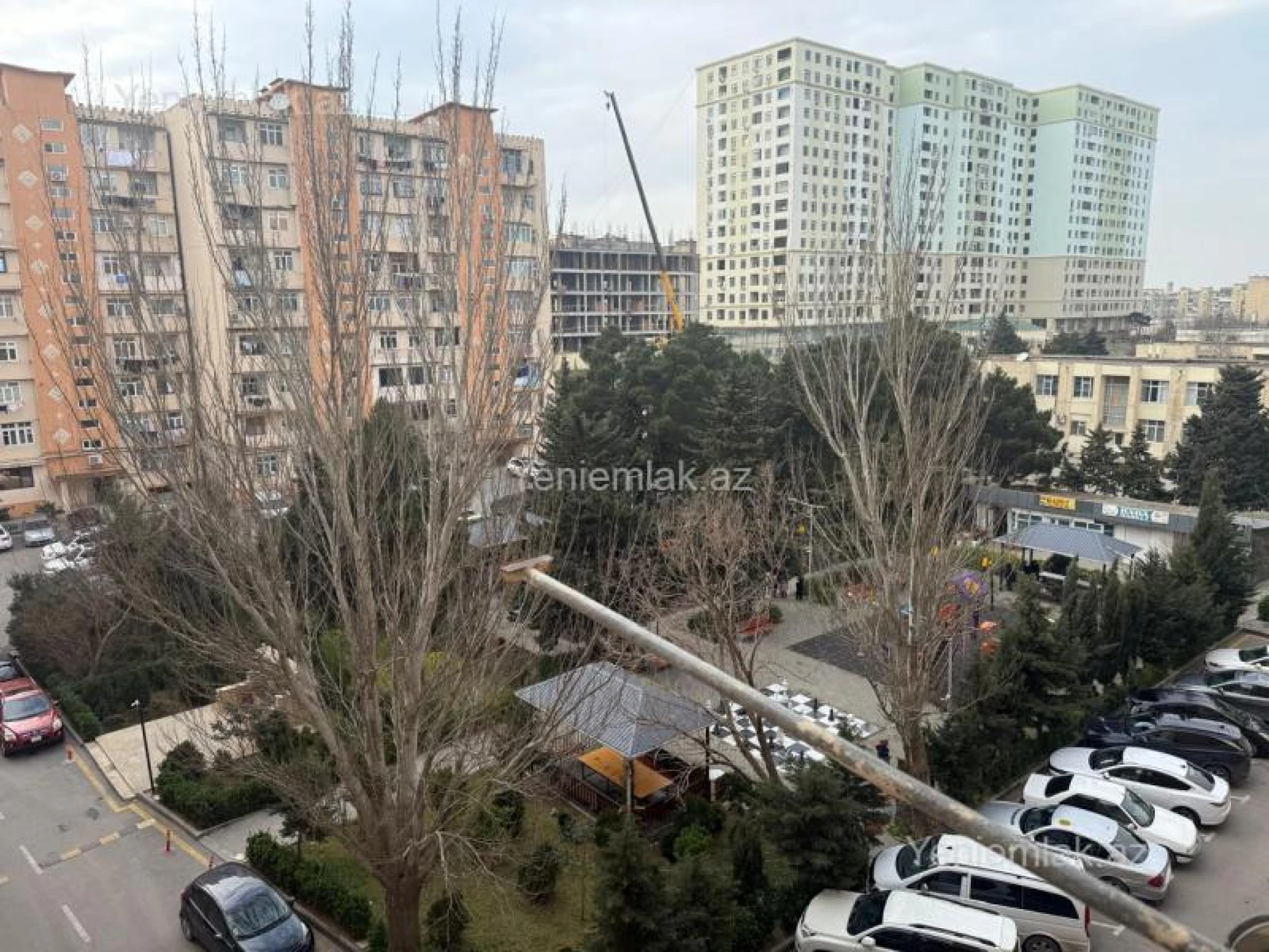 Satılır 2 otaqlı köhnə tikili 45 m²