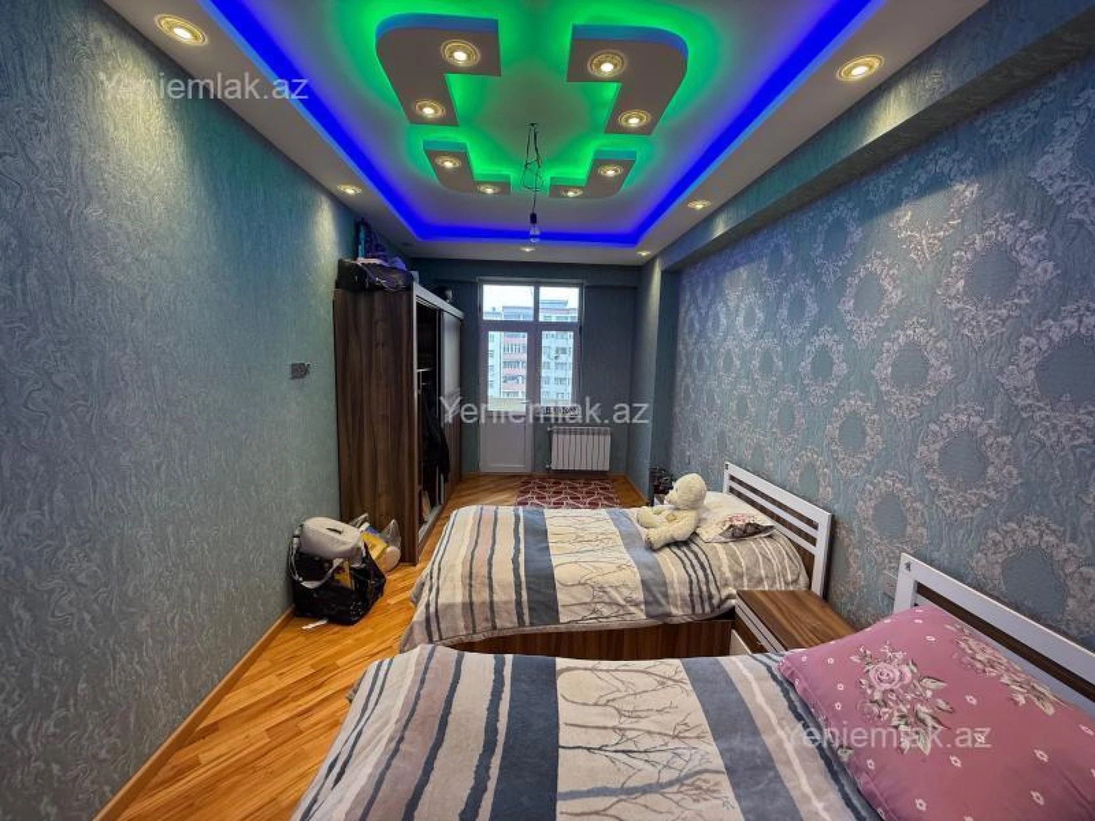 Satılır 3 otaqlı yeni tikili 130 m²