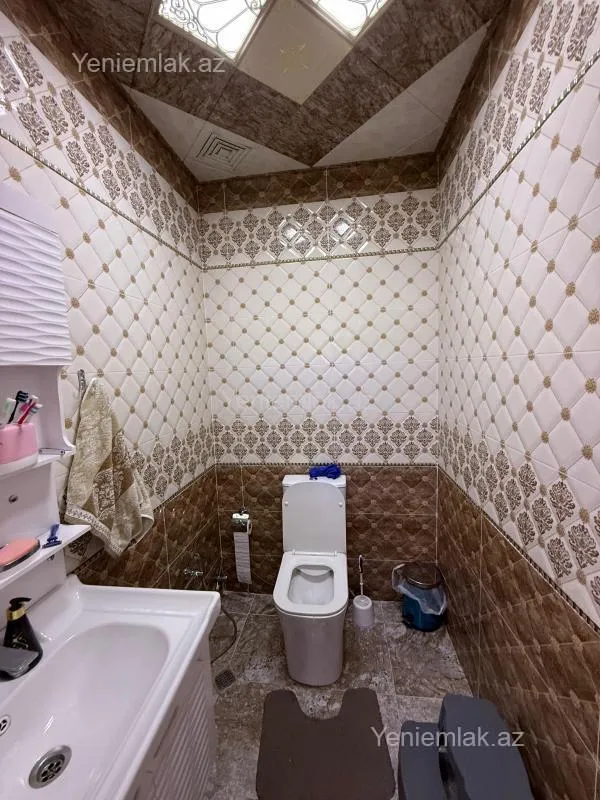 Satılır 3 otaqlı yeni tikili 130 m²