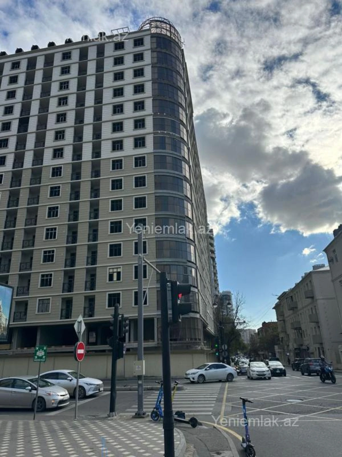 Satılır 3 otaqlı yeni tikili 157 m²