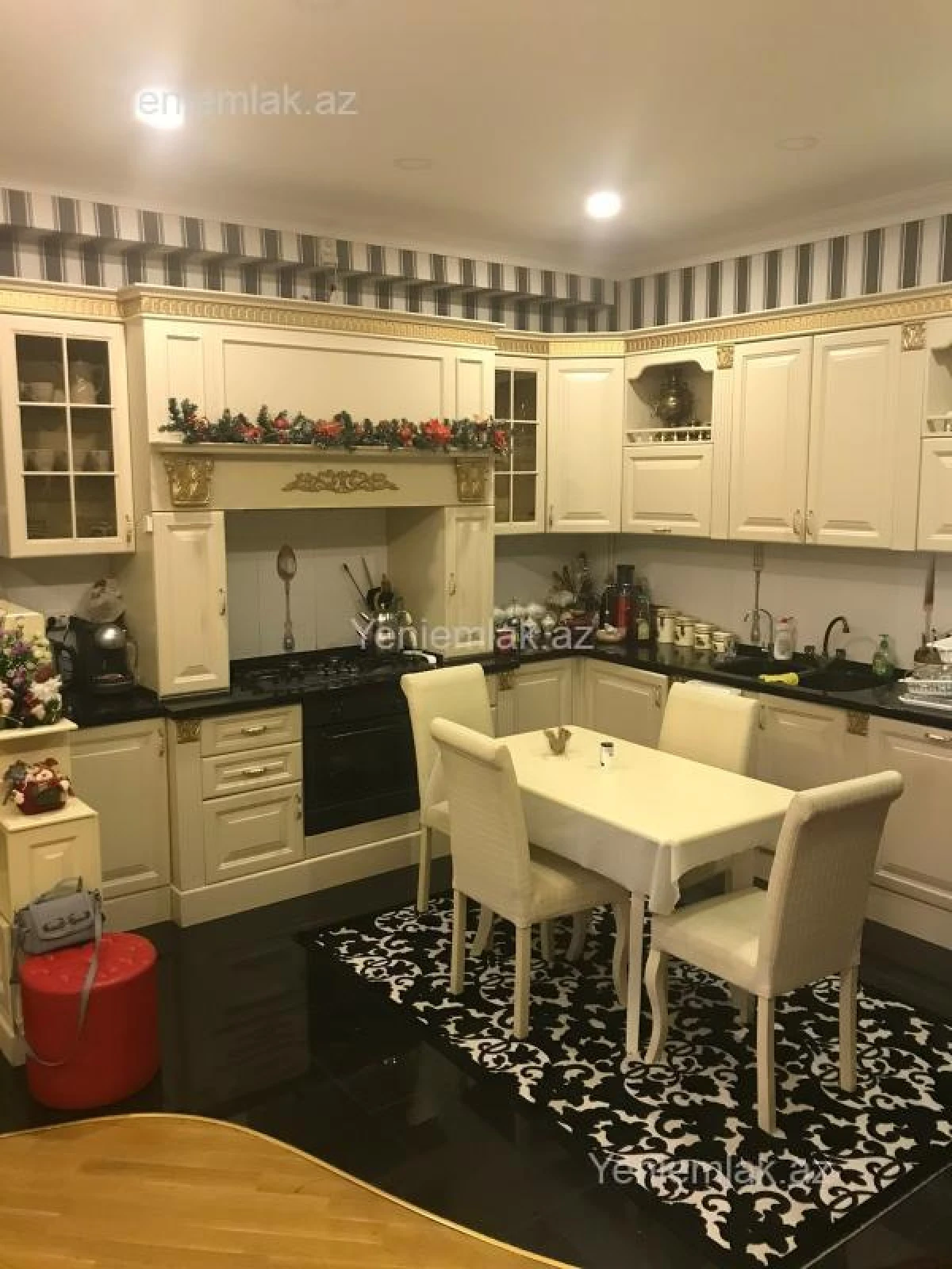 Satılır 4 otaqlı yeni tikili 138 m²