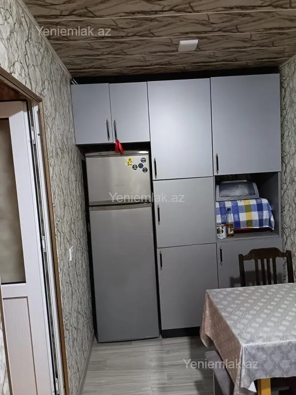 Satılır 3 otaqlı köhnə tikili 65 m²