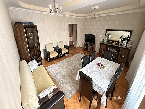 Satılır 3 otaqlı köhnə tikili 90 m² — Bakı, Nizami 3 otaq 90.00 m²