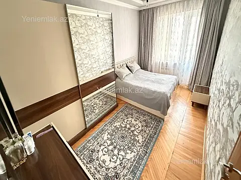 Satılır 3 otaqlı köhnə tikili 90 m²
