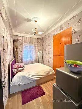 Satılır 2 otaqlı köhnə tikili 70 m²