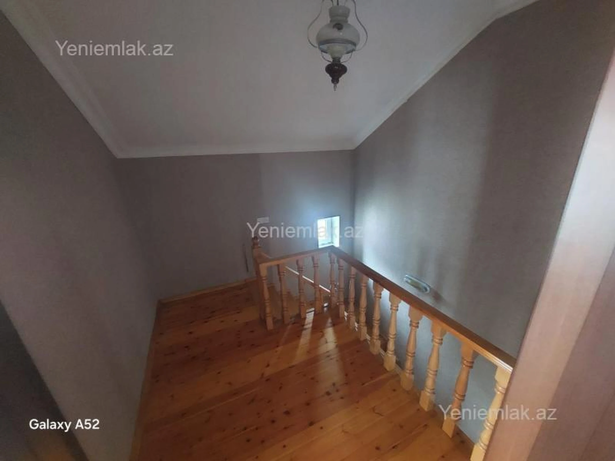 Satılır 3 otaqlı həyət evi 180 m²