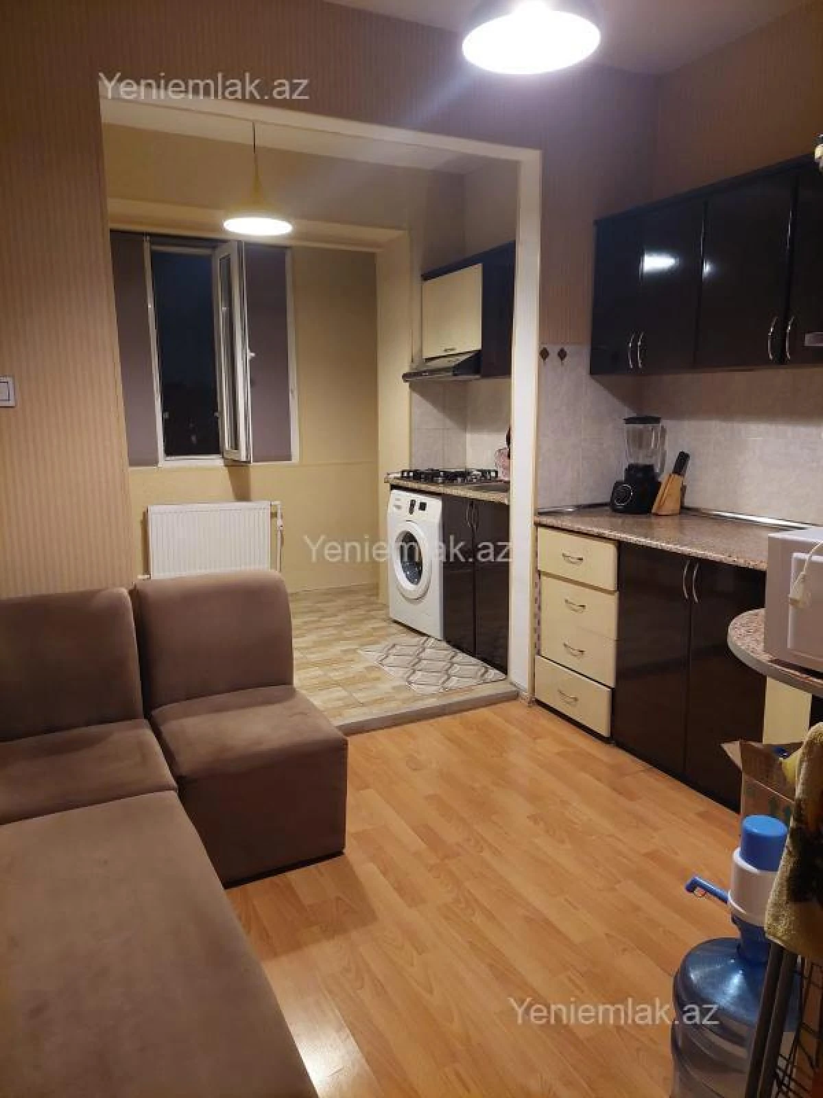 Satılır 2 otaqlı köhnə tikili 60 m²