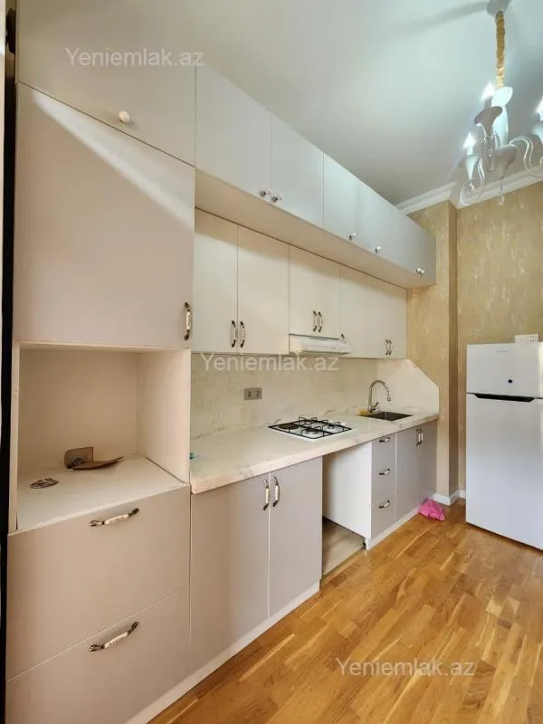 Satılır 3 otaqlı yeni tikili 98 m²