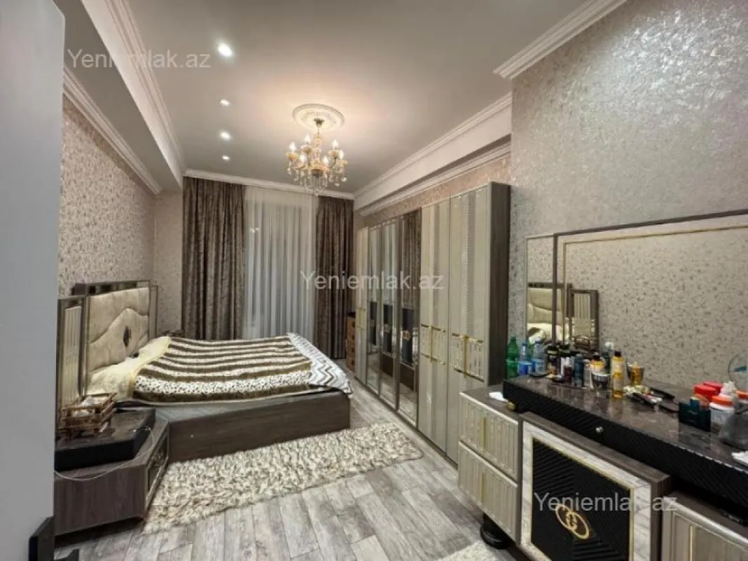 Satılır 3 otaqlı yeni tikili 117 m²