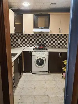 Satılır 2 otaqlı köhnə tikili 55 m²