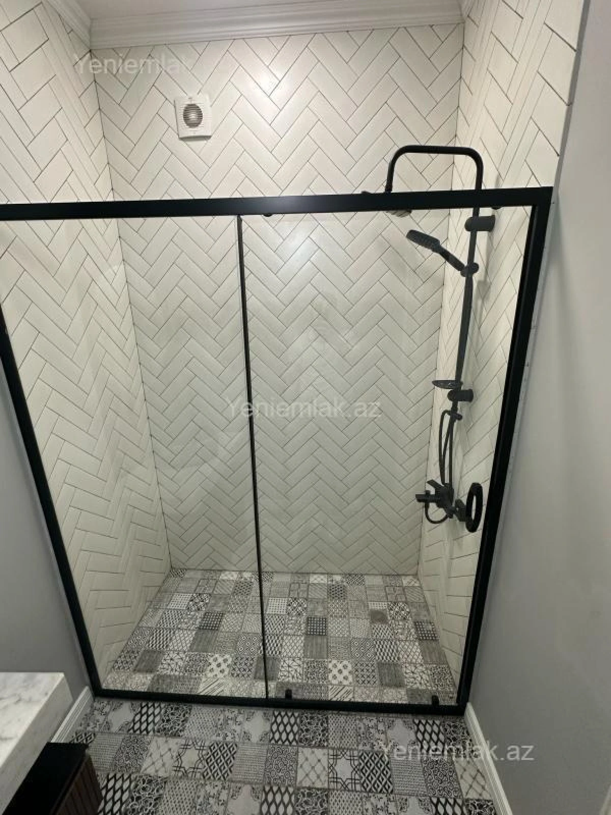 Satılır 3 otaqlı yeni tikili 100 m²